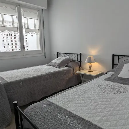 公寓 Apartamento A Pocos Metros Del Mar 滨海托萨